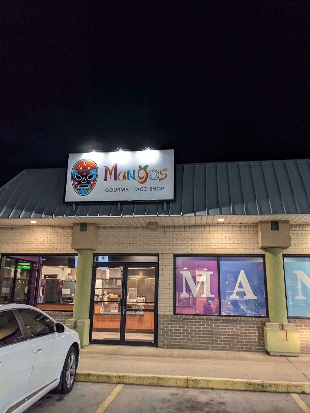 Mangos | restaurant | 1968 N Crossover Rd, Fayetteville, AR 72703, USA | 4794359338 OR +1 479-435-9338