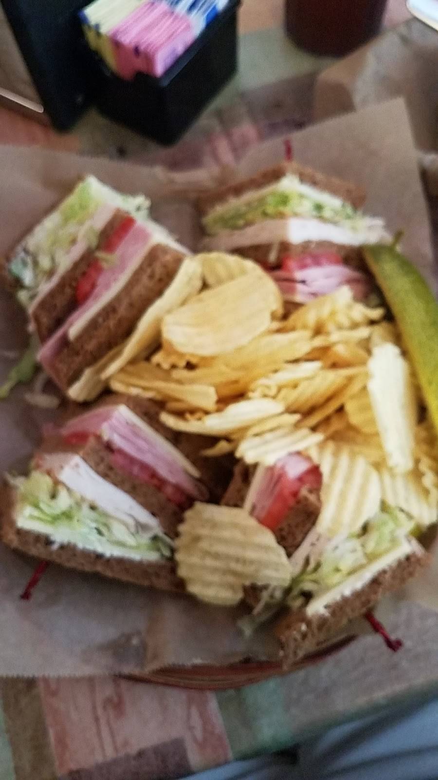 European Street Cafe | cafe | 5500 Beach Blvd, Jacksonville, FL 32207, USA | 9043981717 OR +1 904-398-1717