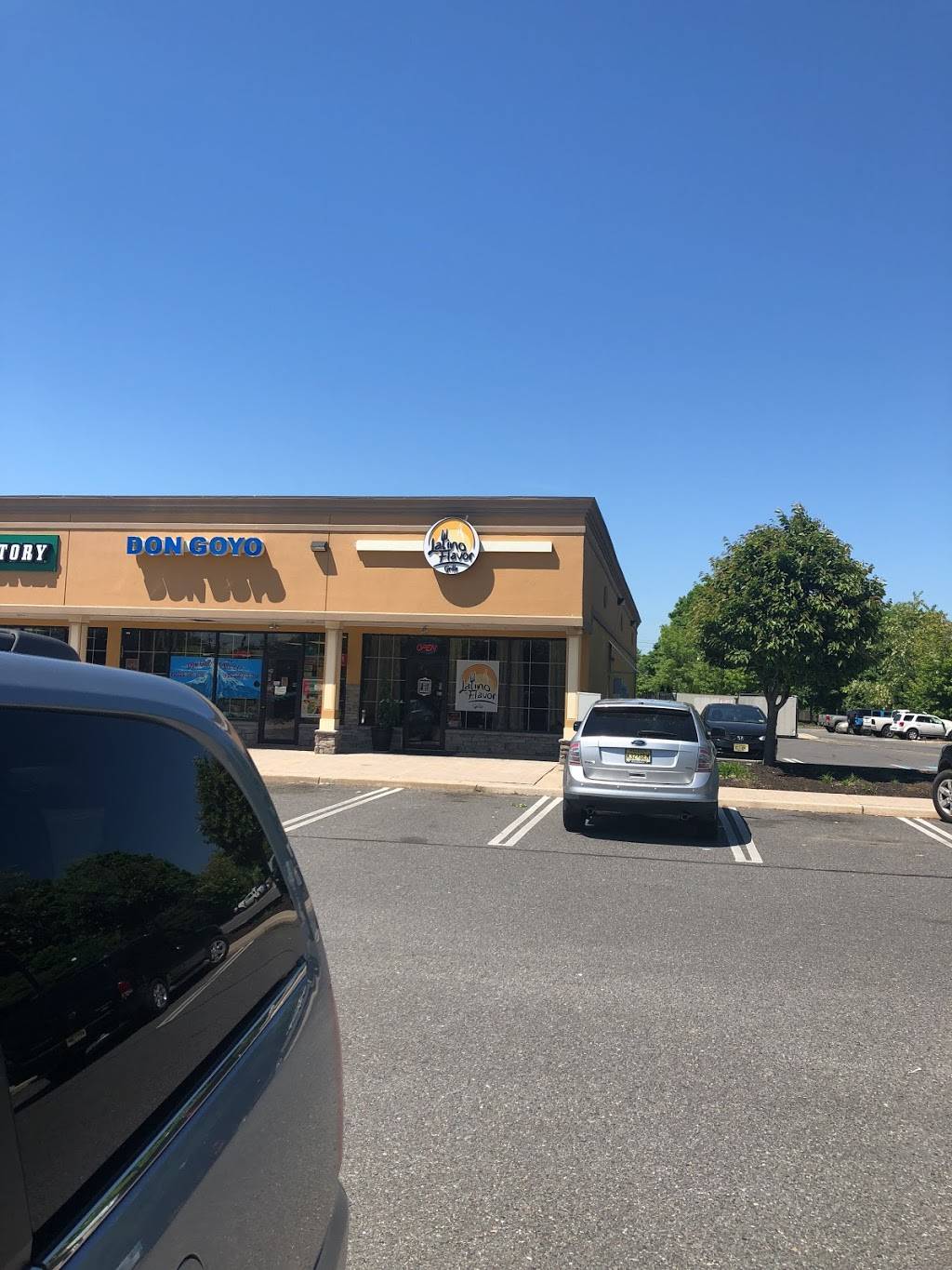 Latino Flavor Grille | restaurant | 31 N Main St, Manahawkin, NJ 08050, USA | 6099942652 OR +1 609-994-2652