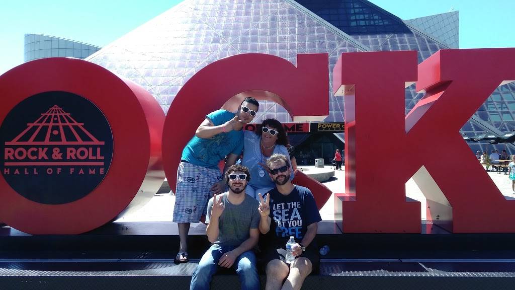 Meet and Greet Bar & Grill | restaurant | 4629 W 130th St, Cleveland, OH 44135, USA | 2163312834 OR +1 216-331-2834