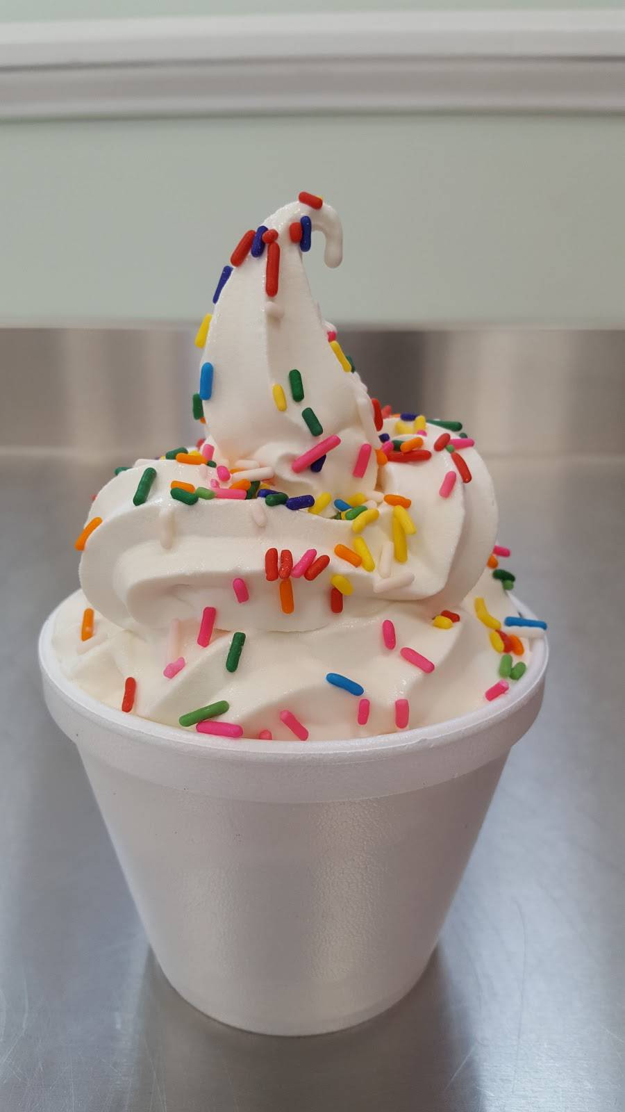 Yogies Cafe | restaurant | 80 Water St, Plymouth, MA 02360, USA | 7818315947 OR +1 781-831-5947