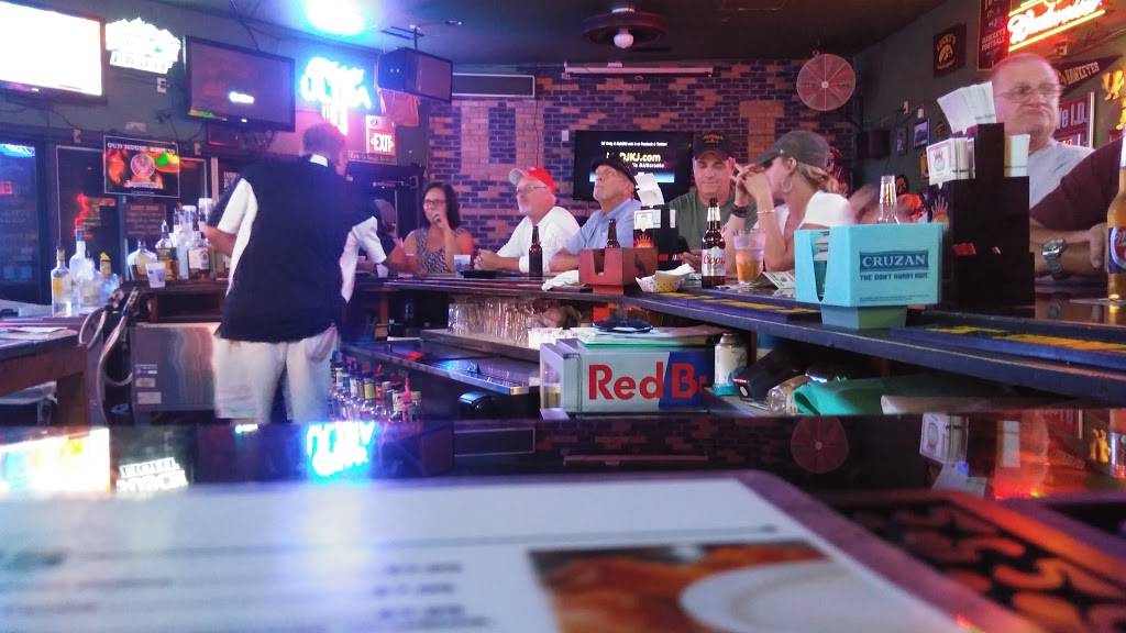 Luckys | restaurant | 1140 Bagnell Dam Blvd, Lake Ozark, MO 65049, USA | 5739646550 OR +1 573-964-6550