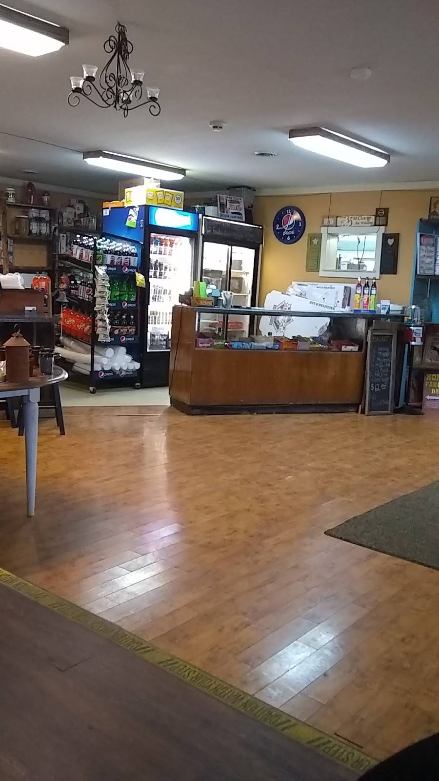 Steves Pizza | restaurant | 18450 Walnut St, Laurelville, OH 43135, USA | 7403324308 OR +1 740-332-4308