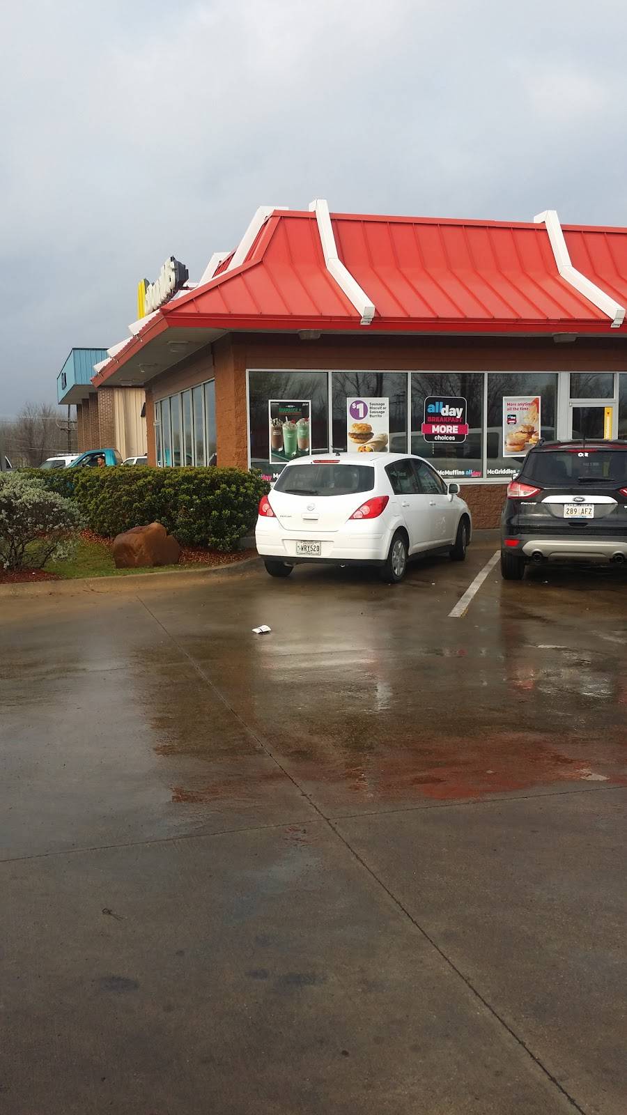 McDonalds | cafe | 1601 N Market St, Shreveport, LA 71107, USA | 3182226151 OR +1 318-222-6151