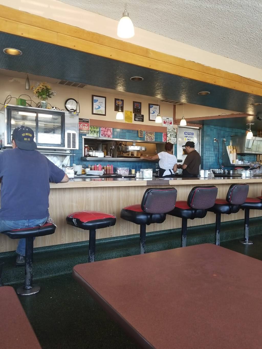 Nikkos Restaurant | restaurant | 340 23rd Ave, Oakland, CA 94606, USA | 5105331425 OR +1 510-533-1425