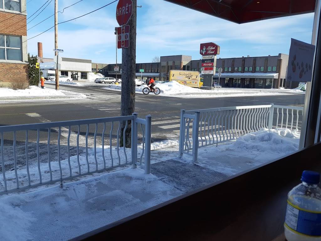 Stratos Pizzeria | restaurant | 395 Rue Hériot, Drummondville, QC J2B 1B1, Canada | 8194740000 OR +1 819-474-0000