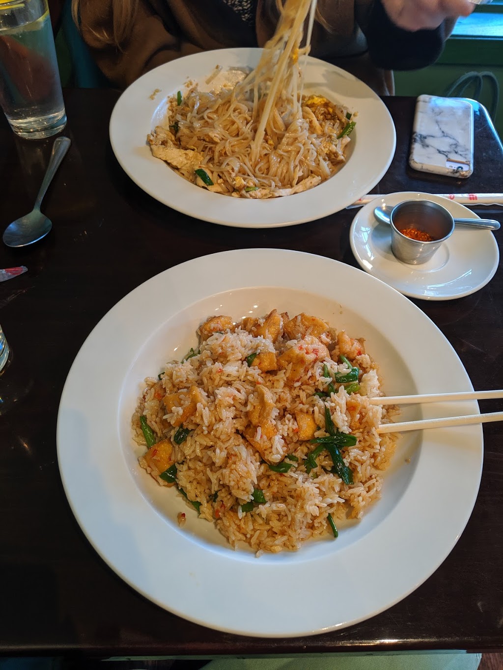 Sawatdee | restaurant | 534 S 15th St, Philadelphia, PA 19146, USA | 2157901299 OR +1 215-790-1299