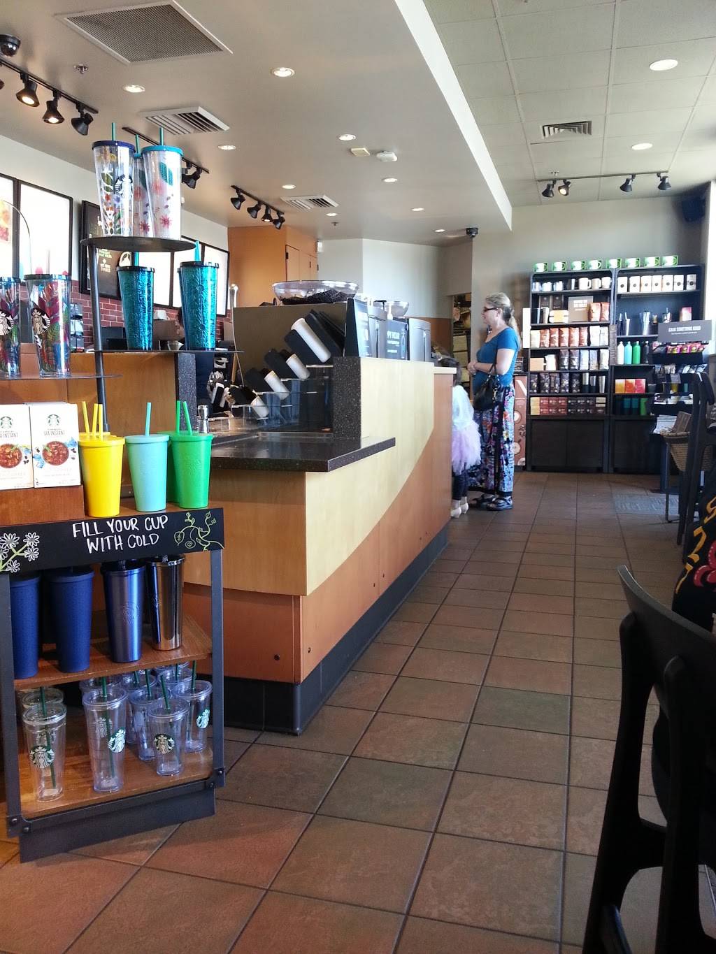 Starbucks | cafe | 2615 Broadway, Everett, WA 98201, USA | 4252594561 OR +1 425-259-4561