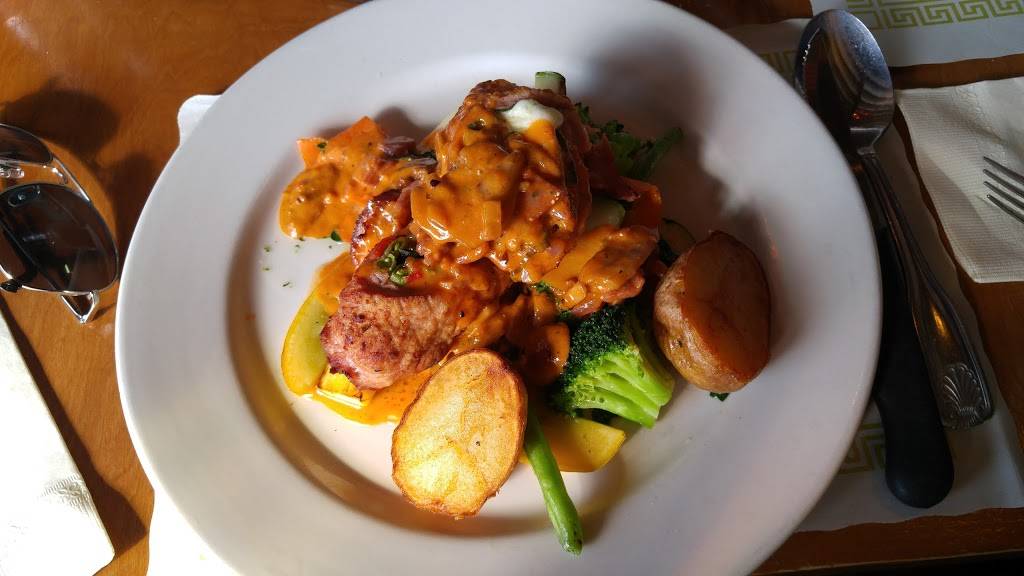 Antique Table Restaurant | restaurant | 2 Essex St, Lynn, MA 01902, USA | 7814779778 OR +1 781-477-9778