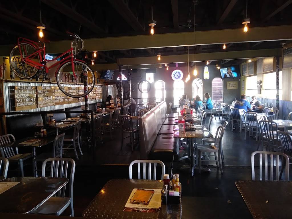 Flattire Burger | restaurant | 100 N University Dr, Edmond, OK 73034, USA | 4053592006 OR +1 405-359-2006