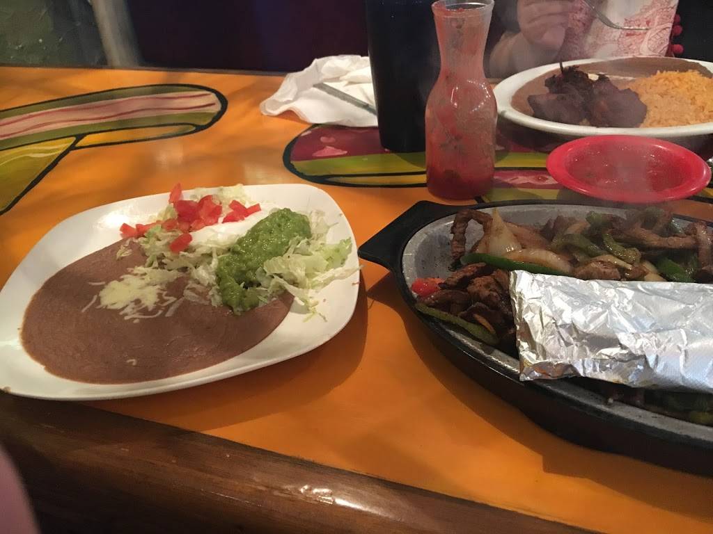 La Quetzalteca Mexican Restaurant | restaurant | 2300, 21 Georgetown Plaza, Georgetown, DE 19947, USA | 3028540218 OR +1 302-854-0218