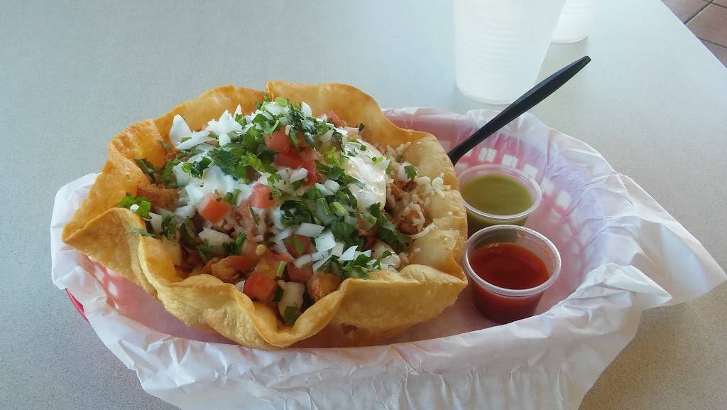 Julias Mesquite Mexican Grill | restaurant | 2160 N Arizona Ave, Chandler, AZ 85225, USA | 4806264585 OR +1 480-626-4585