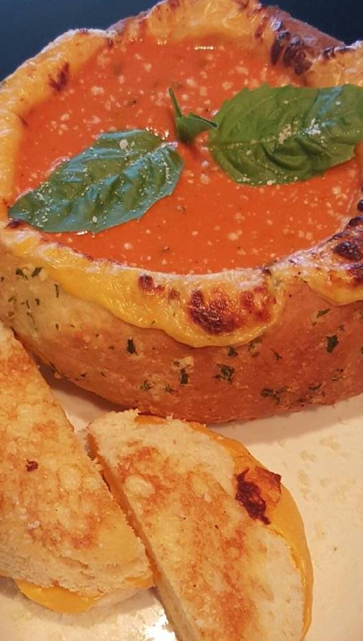 Pepperoncinis ll | meal delivery | 110 Imperial Plaza Drive, Imperial, PA 15126, USA | 7246950395 OR +1 724-695-0395