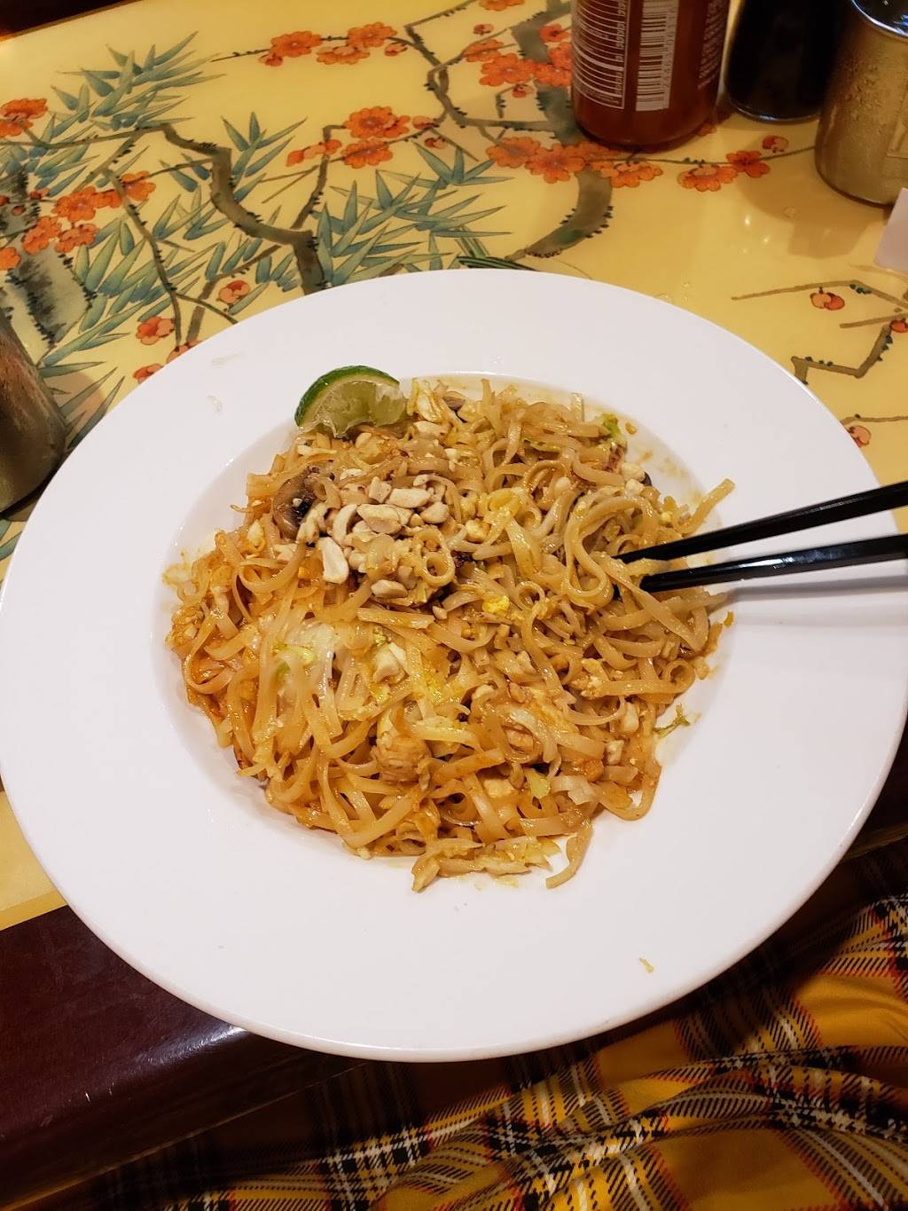 Bangkok Gardens | restaurant | 811 Cherry St, Columbia, MO 65201, USA | 5738743284 OR +1 573-874-3284