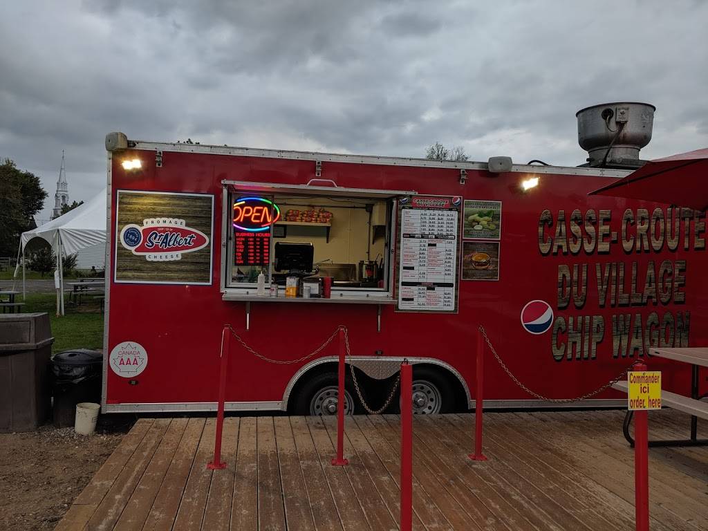 Casse Croute Du Village | restaurant | Rue Quyon, Quyon, QC J0X 2V0, Canada | 8195980503 OR +1 819-598-0503