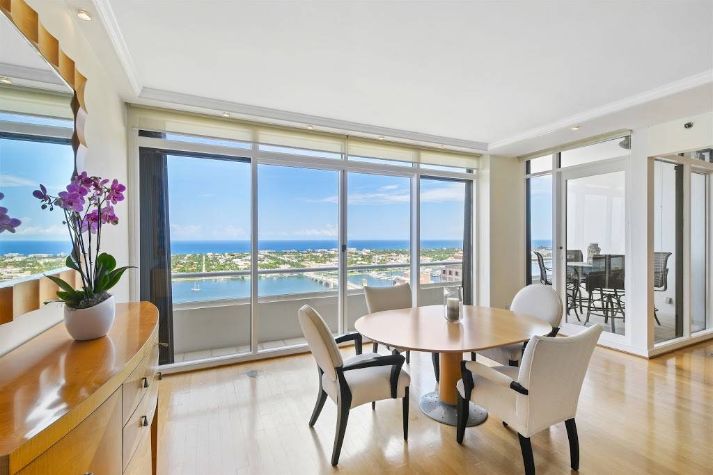 Trump Plaza | restaurant | 525 S Flagler Dr, West Palm Beach, FL 33401, USA | 5616552555 OR +1 561-655-2555