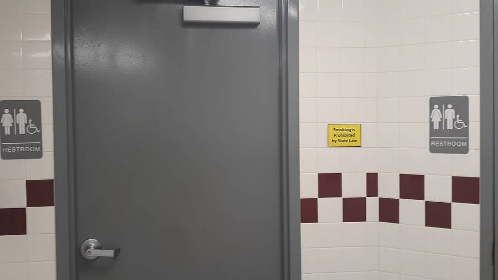 Family Express | restaurant | 2605 Calumet Ave, Valparaiso, IN 46383, USA | 2194627823 OR +1 219-462-7823