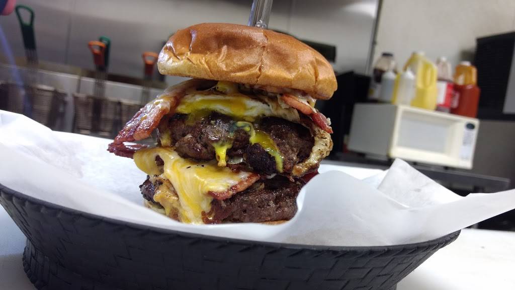 The BrickHouse Bar & Grill | restaurant | 213 Fayetteville St, Fuquay-Varina, NC 27526, USA | 9193461204 OR +1 919-346-1204