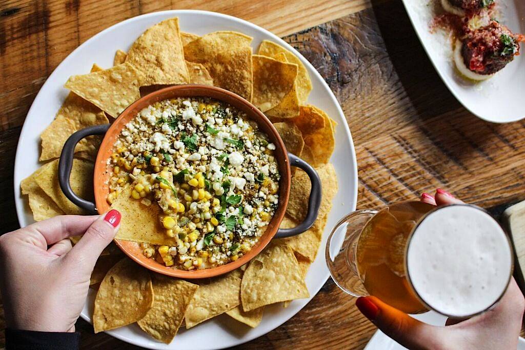 Bedford Hall Craft Kitchen & Bar | restaurant | 135 Bedford St, Stamford, CT 06901, USA | 2039737888 OR +1 203-973-7888