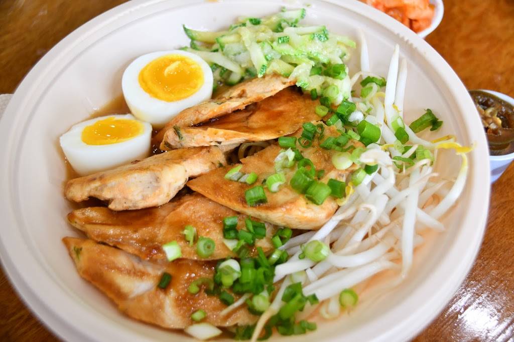 Grove - Poke & Salad Bowl | restaurant | 2673 Avenir Pl C, Vienna, VA 22180, USA | 5712823471 OR +1 571-282-3471