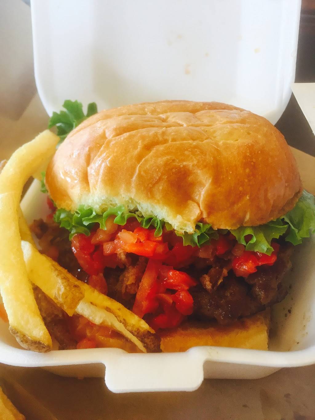 Brown Bag Burgers | restaurant | 25853 Brookpark Rd, North Olmsted, OH 44070, USA | 4408011122 OR +1 440-801-1122