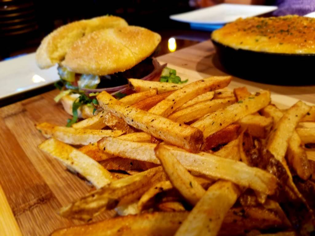 Sweet Soul Bistro | restaurant | 13741 W McNichols Rd, Detroit, MI 48235, USA | 3138627685 OR +1 313-862-7685