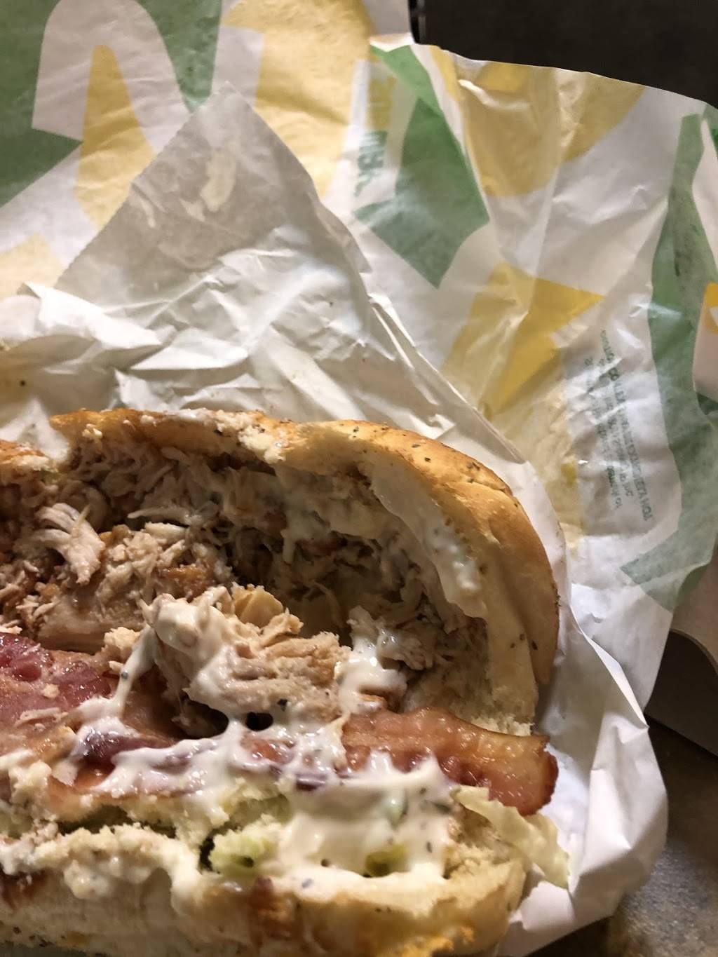 Subway | restaurant | 300 Mt Lebanon Blvd, Castle Shannon, PA 15234, USA | 4123447827 OR +1 412-344-7827