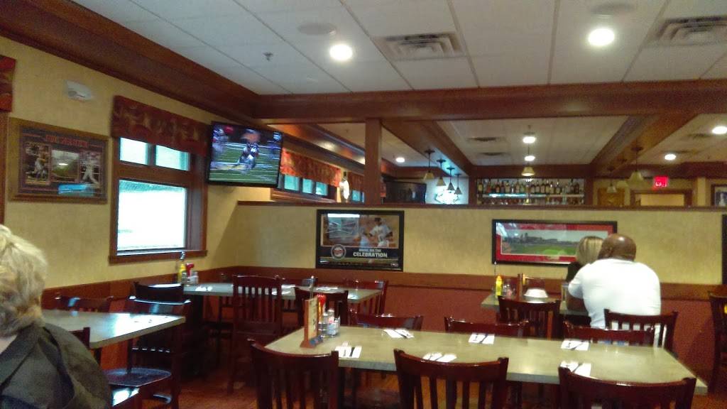 Obbs Sports Bar & Grill | restaurant | 1347 Burns Ave, St Paul, MN 55106, USA | 6517767010 OR +1 651-776-7010