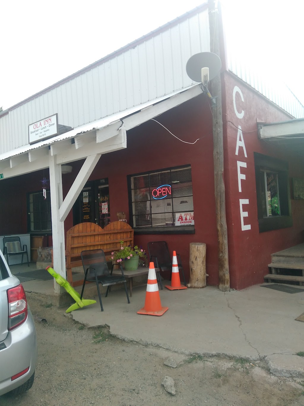 Ola Inn Café | restaurant | 22001 Sweet Ola Hwy, Ola, ID 83657, USA | 2085843737 OR +1 208-584-3737