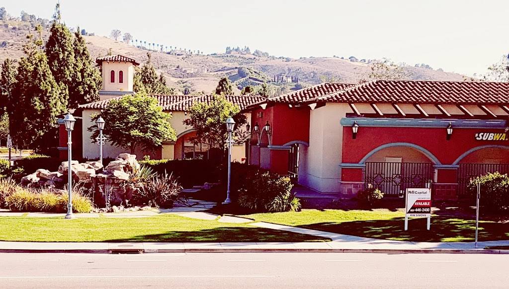 Subway | restaurant | 4227 Tierra Rejada Rd, Mountain Meadow Plaza Suite B, Moorpark, CA 93021, USA | 8055321501 OR +1 805-532-1501