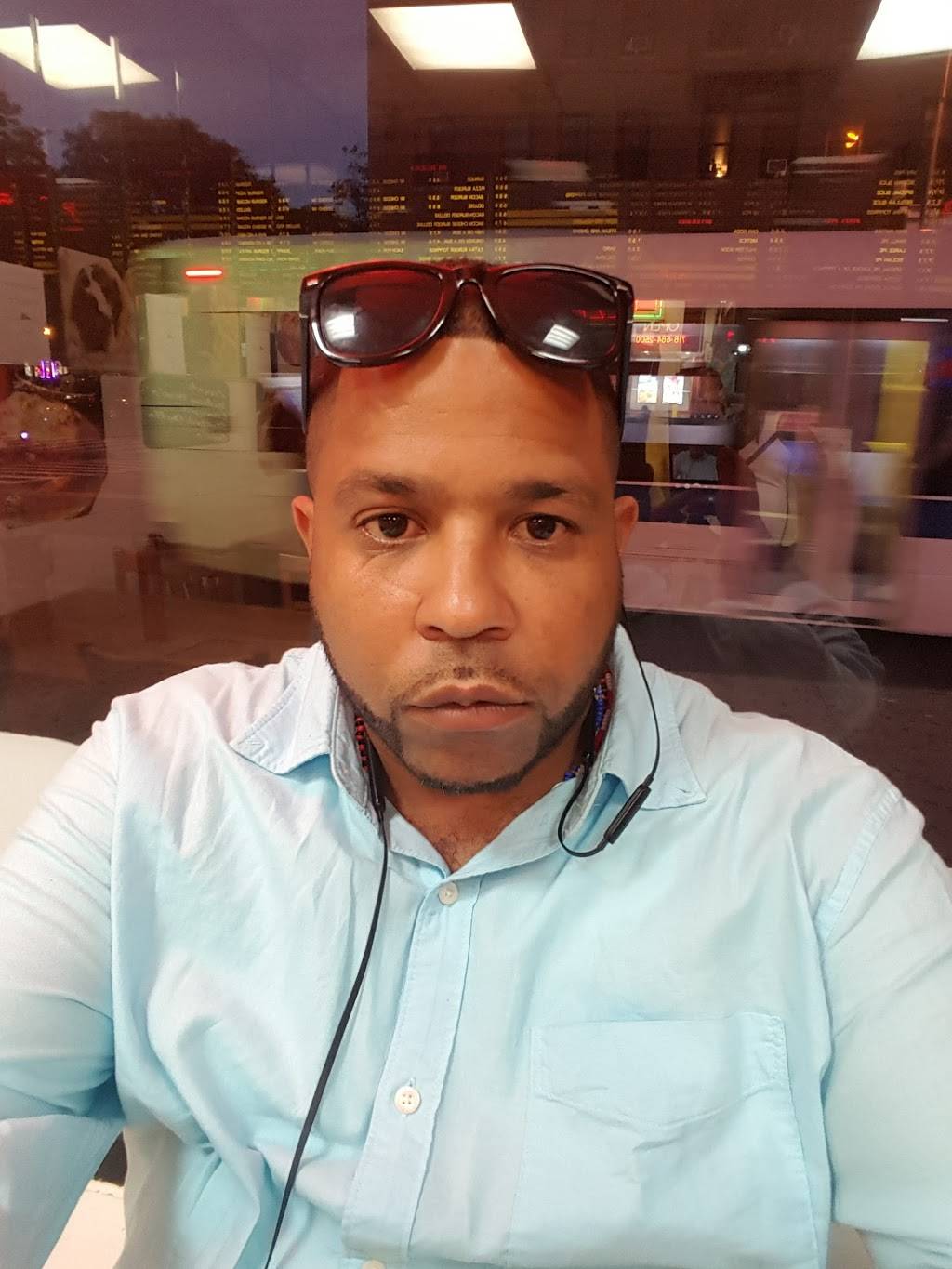 Pizza Italia | restaurant | 842 E 180th St, Bronx, NY 10460, USA | 7185842500 OR +1 718-584-2500