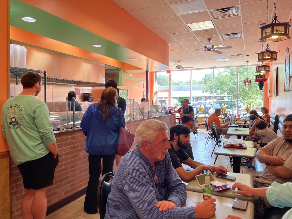 Three Amigos Mexican Taqueria | restaurant | 188 Main St, Farmington, CT 06032, USA | 8606066814 OR +1 860-606-6814