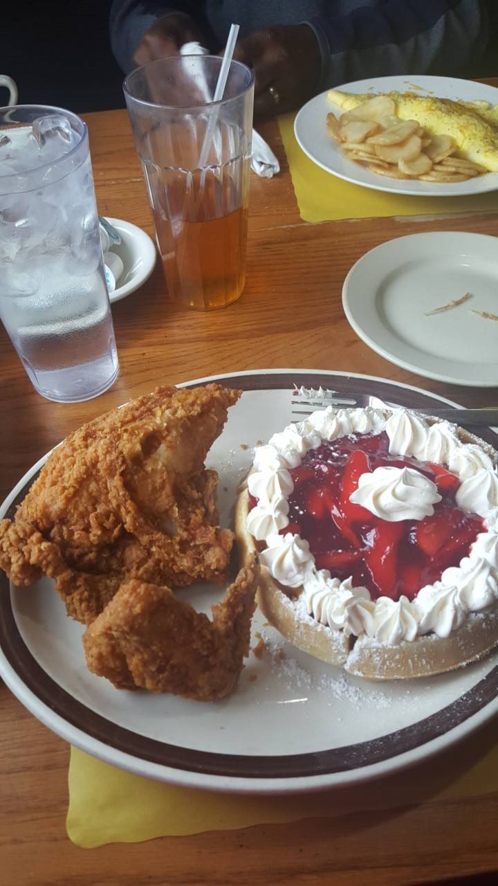 Aunt Sarahs Pancake House | bakery | 9010 Brook Rd, Glen Allen, VA 23060, USA | 8042690198 OR +1 804-269-0198