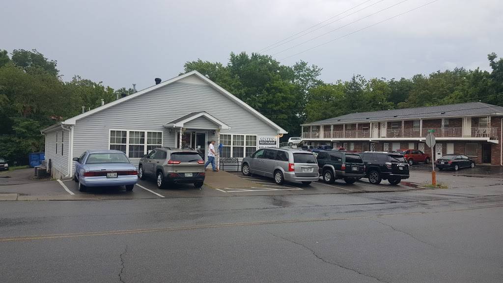 Sisters | restaurant | 207 E Rickert Ave, Dickson, TN 37055, USA | 6154414737 OR +1 615-441-4737