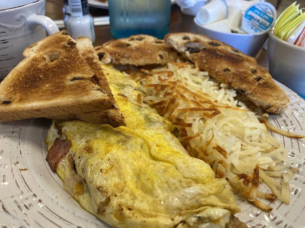 Huntleys Place | restaurant | 1581 General Booth Blvd, Virginia Beach, VA 23454, USA | 7576007730 OR +1 757-600-7730