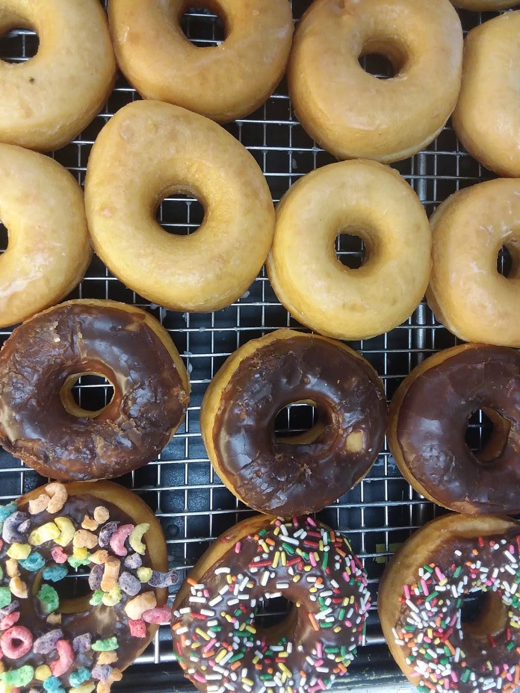 MAGA Donuts | bakery | 1514 N Broad St, Tazewell, TN 37879, USA | 4234897452 OR +1 423-489-7452