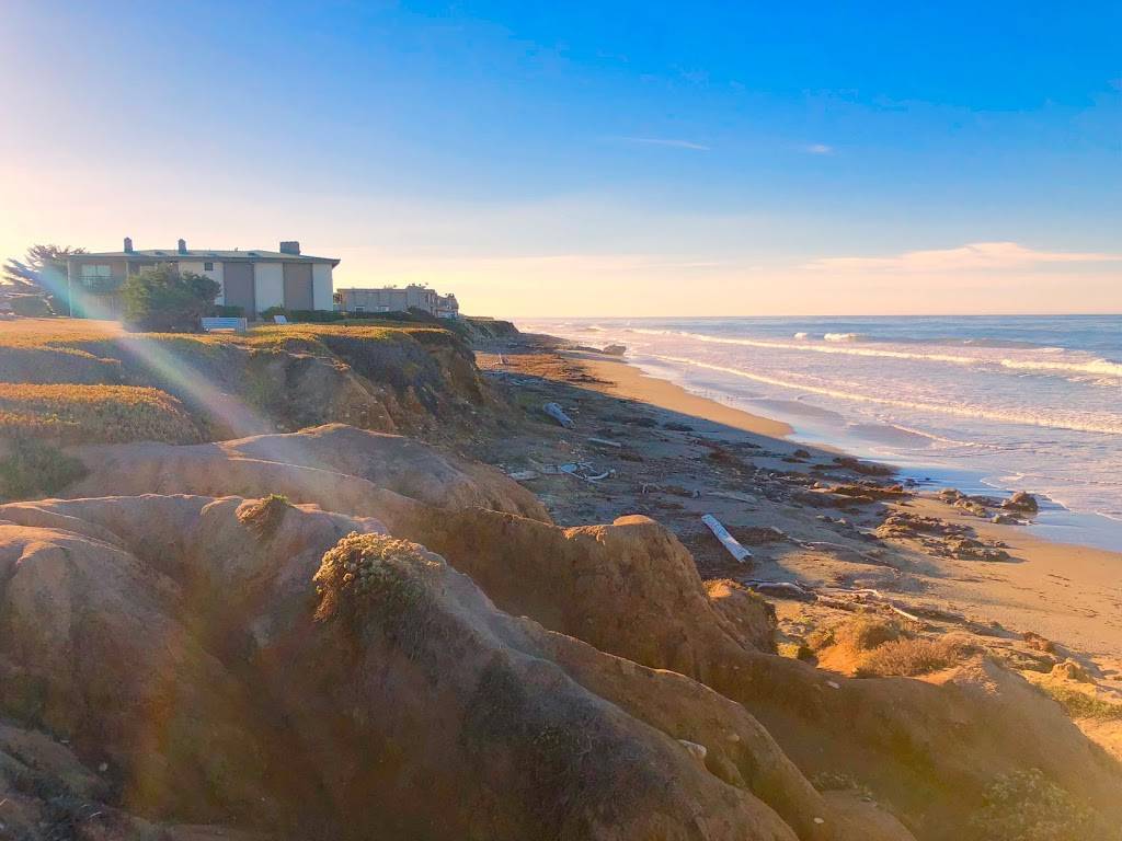 Cavalier Restaurant | restaurant | 9415 Hearst Dr, San Simeon, CA 93452, USA | 8059273276 OR +1 805-927-3276