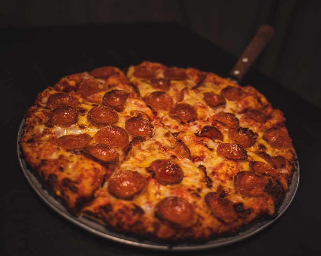 Deschutes Junction Pizza Grill Taphouse | meal takeaway | 2940 N Hwy 97, Bend, OR 97701, USA | 5413892963 OR +1 541-389-2963