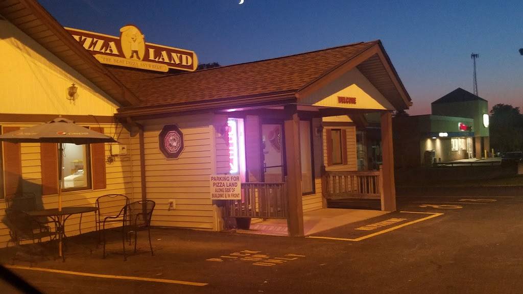 Pizza Land - LeRoy | restaurant | 131 W Main St, Le Roy, NY 14482, USA | 5857686630 OR +1 585-768-6630