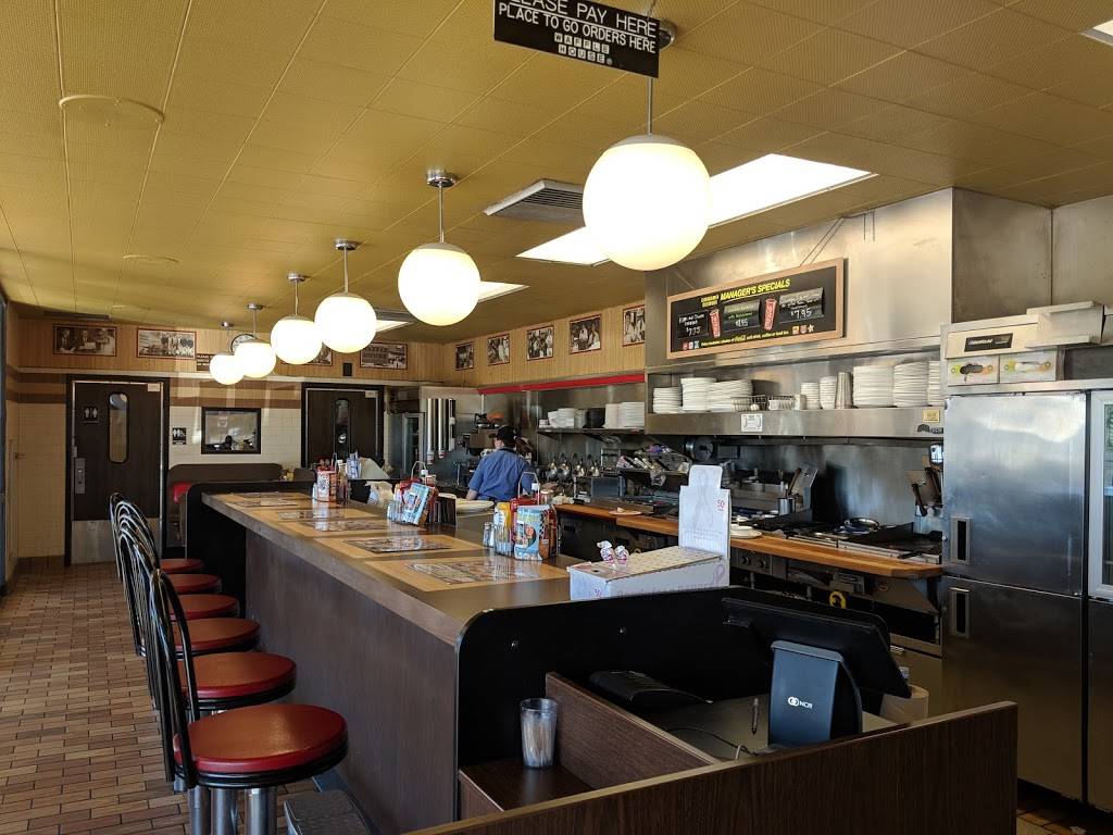 Waffle House | meal takeaway | 705 W Main St, Monteagle, TN 37356, USA | 9319243275 OR +1 931-924-3275