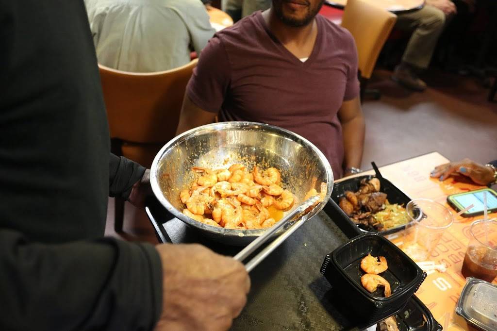 Dat Jerk Caribbean Chargrill Waldorf | restaurant | 2716 Crain Hwy, Waldorf, MD 20601, USA | 2402108113 OR +1 240-210-8113