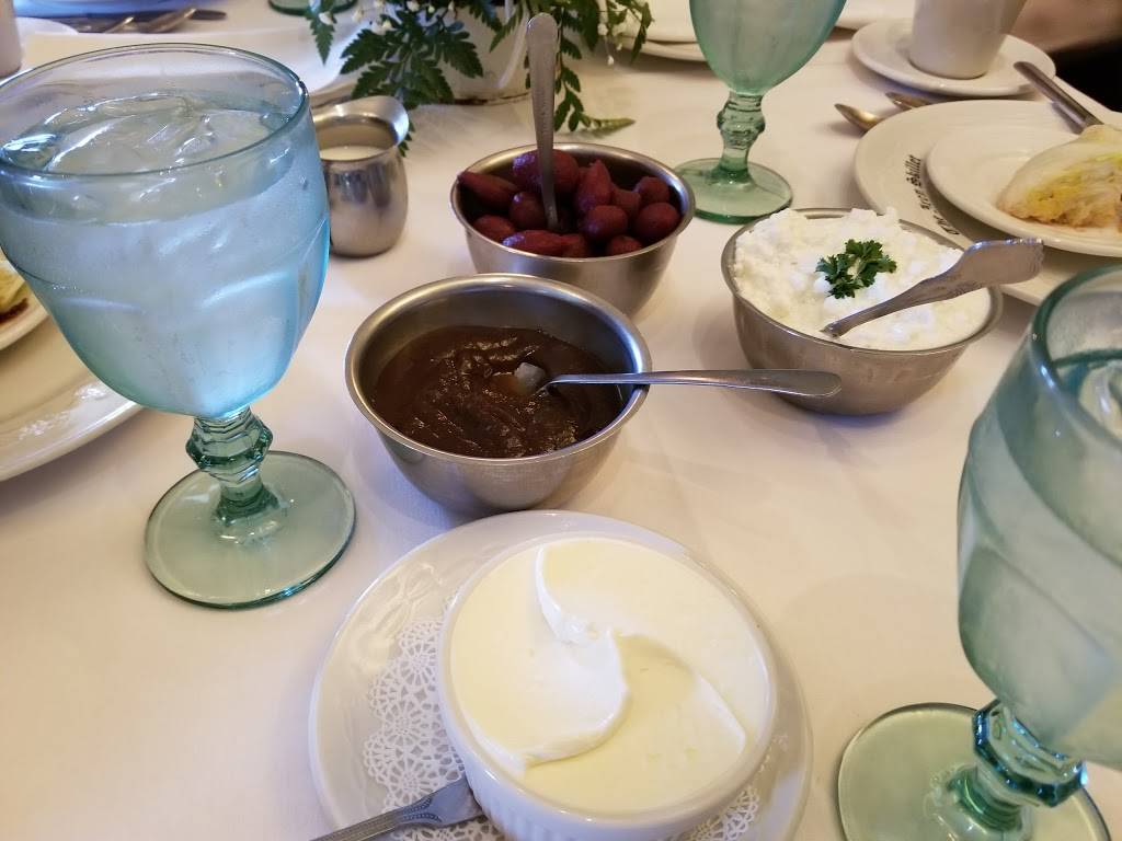 The Iron Skillet Restaurant | restaurant | 2489 W 30th St, Indianapolis, IN 46222, USA | 3179236353 OR +1 317-923-6353