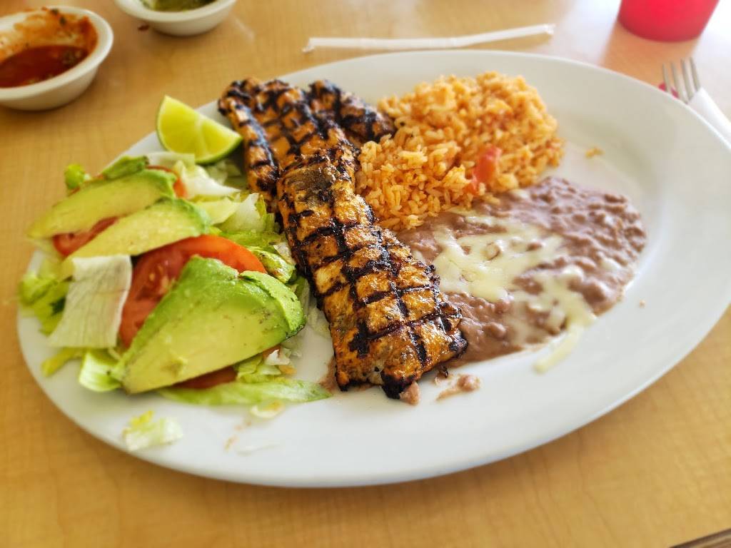 Pancho Villa Mexican Grill | restaurant | 5800 Cornhusker Hwy # 10, Lincoln, NE 68507, USA | 4024667818 OR +1 402-466-7818