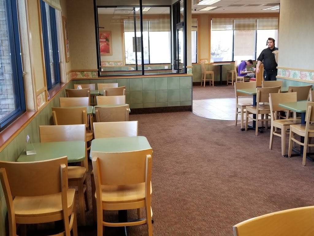 Wendys | restaurant | 1916 S Greenfield Rd, Mesa, AZ 85206, USA | 4804974665 OR +1 480-497-4665