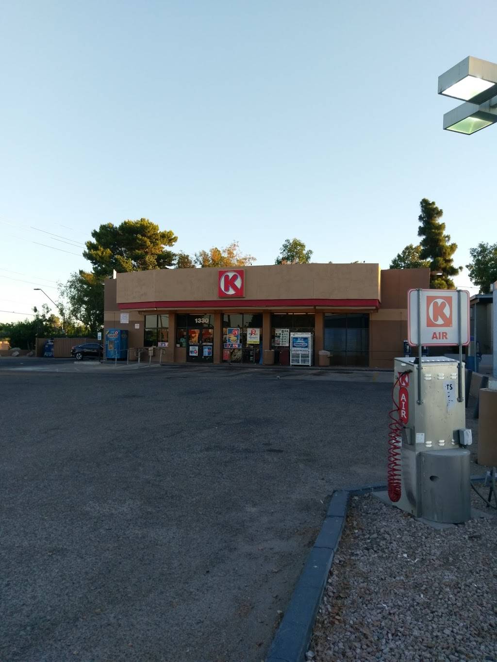 Circle K | meal takeaway | 1330 W University Dr, Tempe, AZ 85281, USA | 4808296235 OR +1 480-829-6235