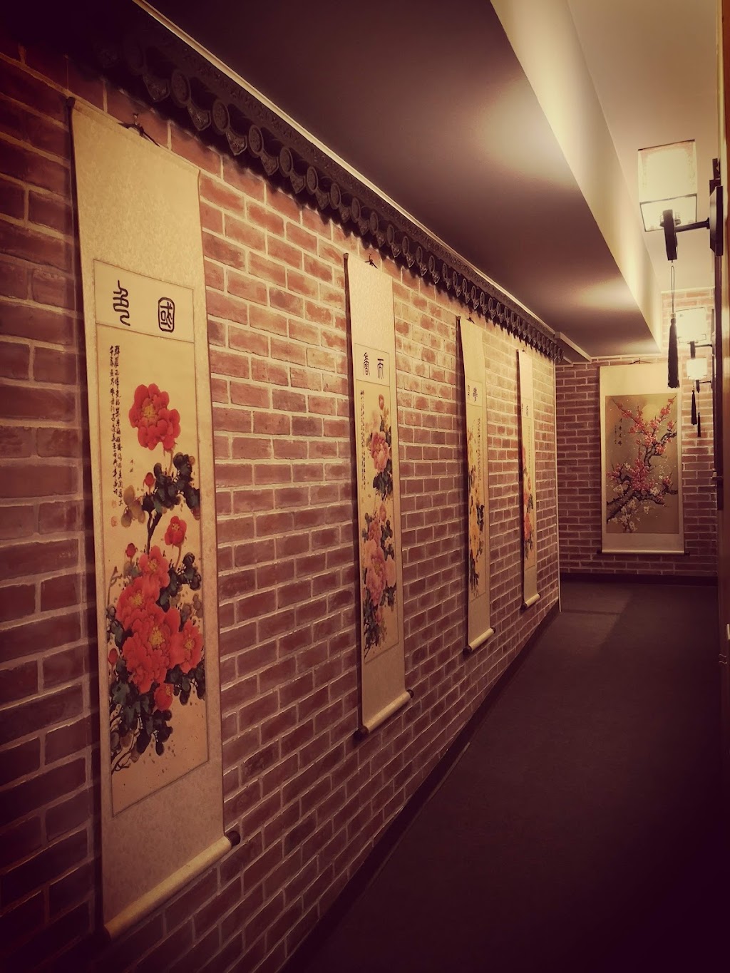 Hutong | restaurant | 410 E Wilson St, Madison, WI 53703, USA | 6082306567 OR +1 608-230-6567