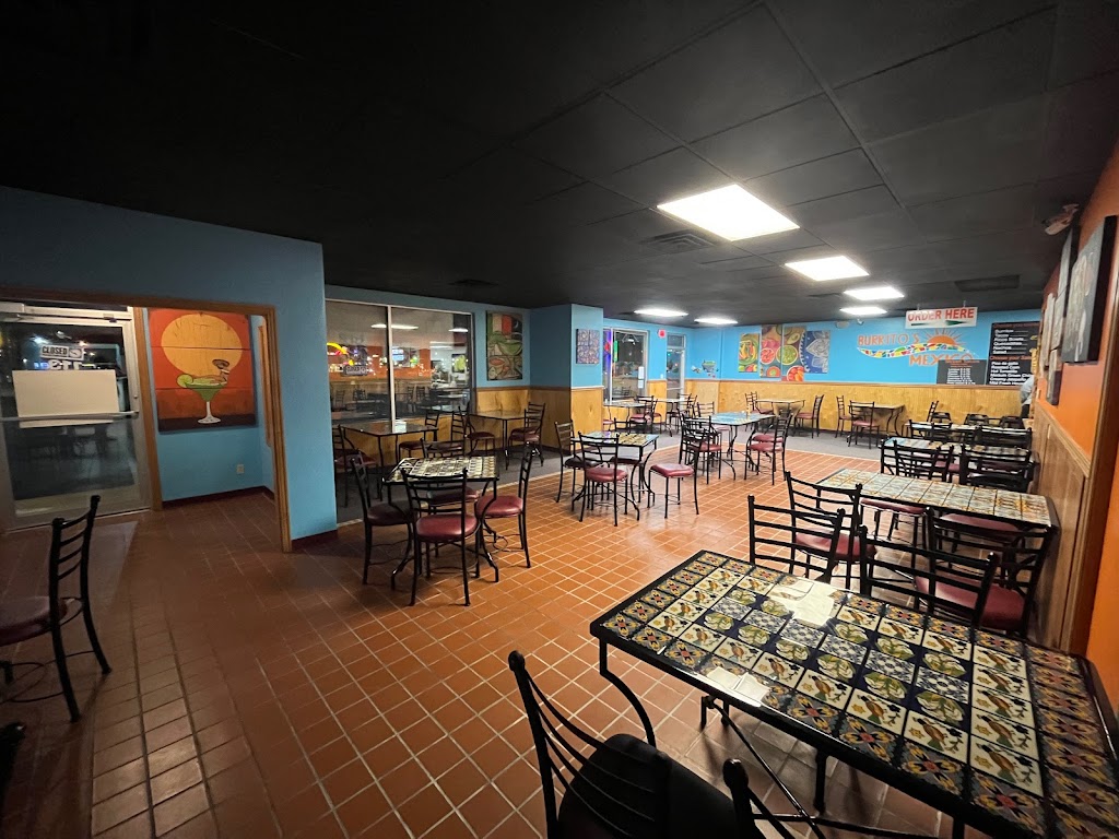 Ricos Burritos | restaurant | 113 Military Ave, Green Bay, WI 54303, USA | 9205440131 OR +1 920-544-0131