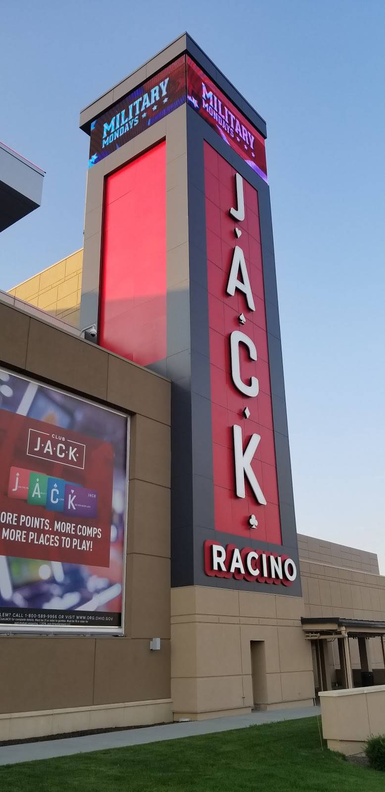 JACK Thistledown Racino | restaurant | 21501 Emery Rd, North Randall, OH 44128, USA | 2166628600 OR +1 216-662-8600