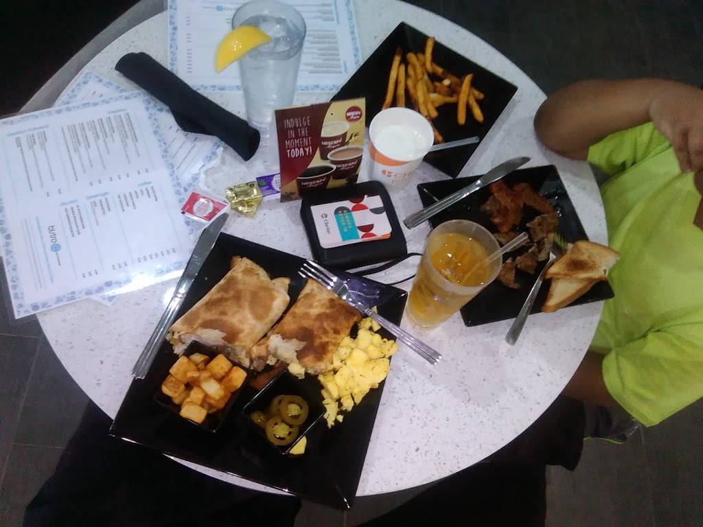 Bistro C Bar & Restaurant | restaurant | 4770 Plaza Dr, Irving, TX 75063, USA | 9725141757 OR +1 972-514-1757