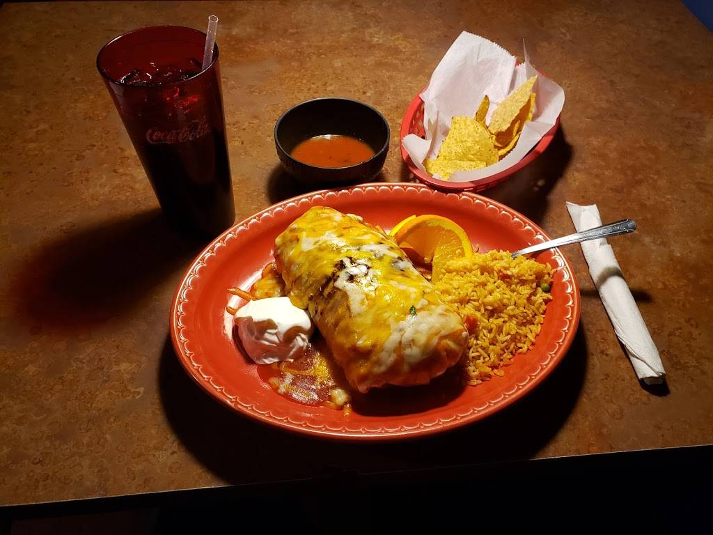 Alvarez Mexican Restaurant | restaurant | 205 E Riverside Blvd, Loves Park, IL 61111, USA | 8156334588 OR +1 815-633-4588